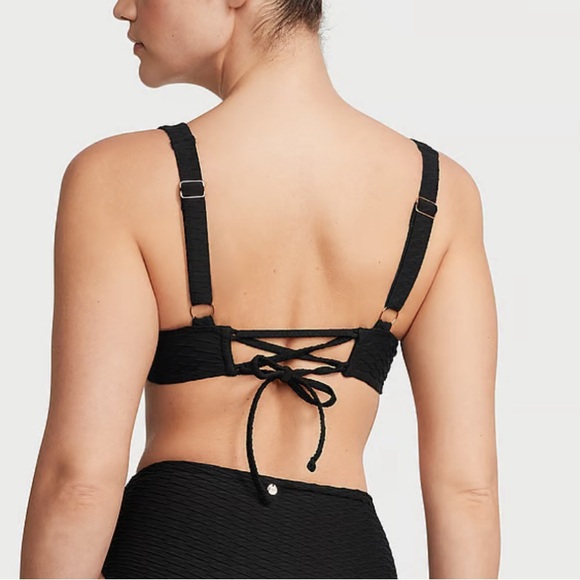 Lot of 2 Bikini Tops - Picture 2 of 2